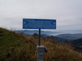 Al belvedere di vetta del Moléson (10280 bytes)